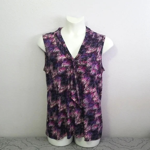 Tahari Printed Sleeveless Top - Picture 1 of 6